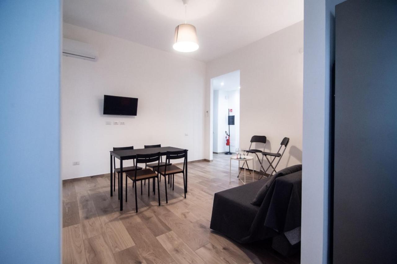 Nizza Apartment In Centro ซาแลร์โน ภายนอก รูปภาพ