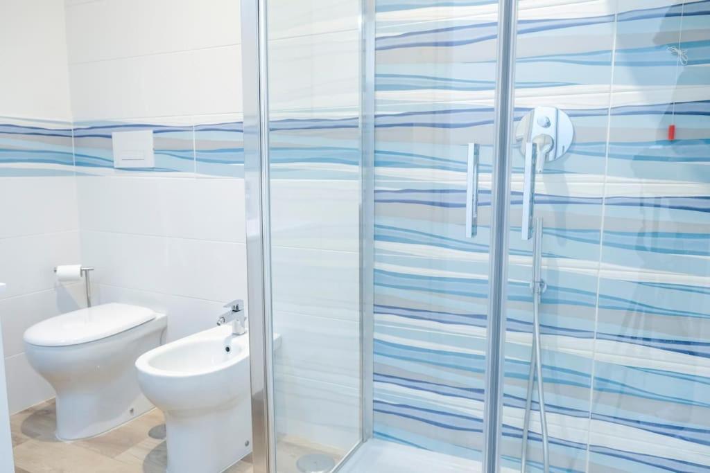 Nizza Apartment In Centro ซาแลร์โน ภายนอก รูปภาพ
