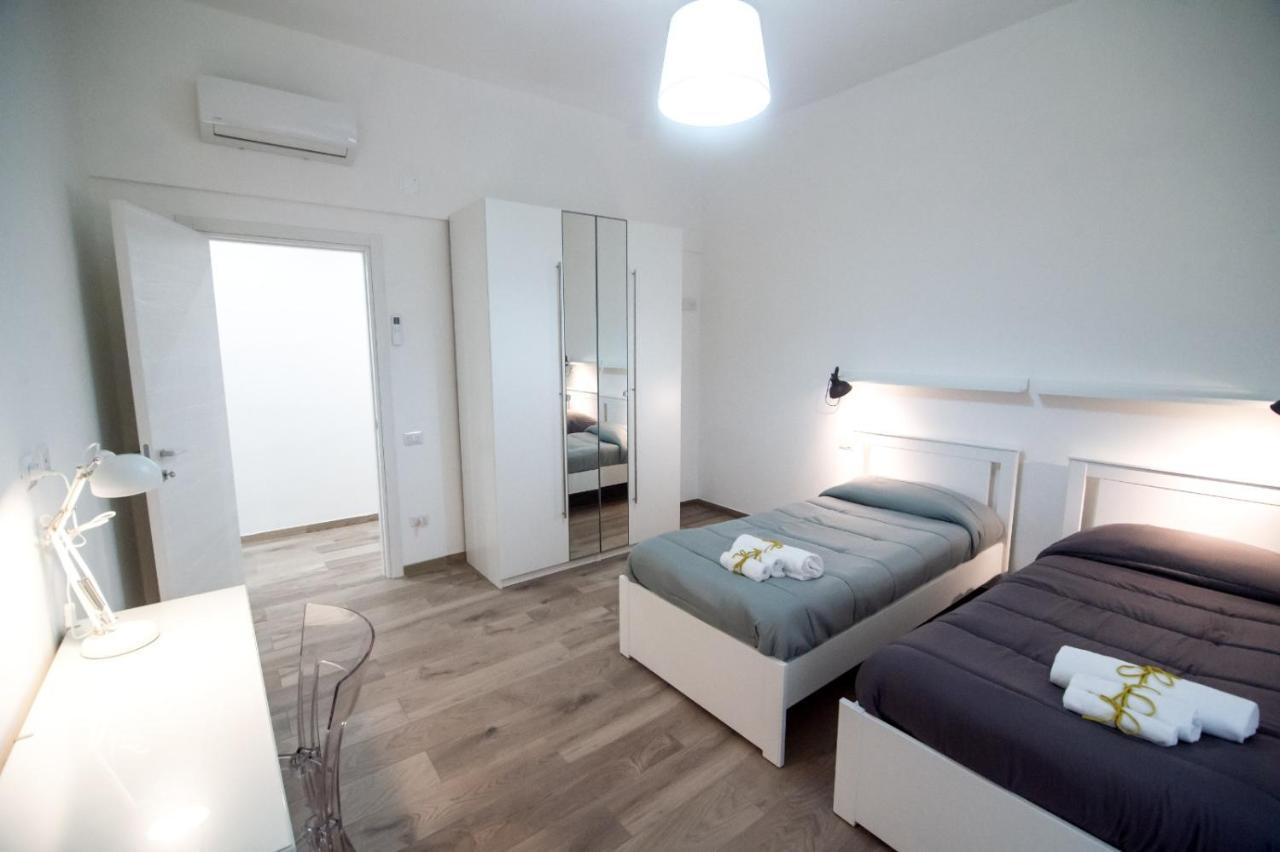 Nizza Apartment In Centro ซาแลร์โน ภายนอก รูปภาพ