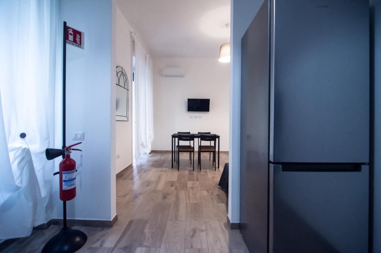 Nizza Apartment In Centro ซาแลร์โน ภายนอก รูปภาพ