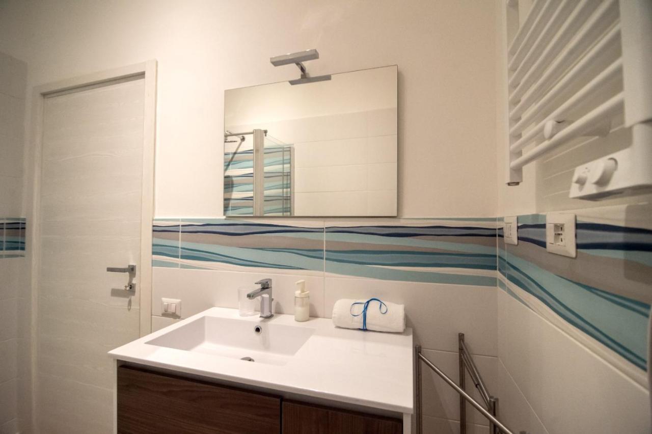 Nizza Apartment In Centro ซาแลร์โน ภายนอก รูปภาพ