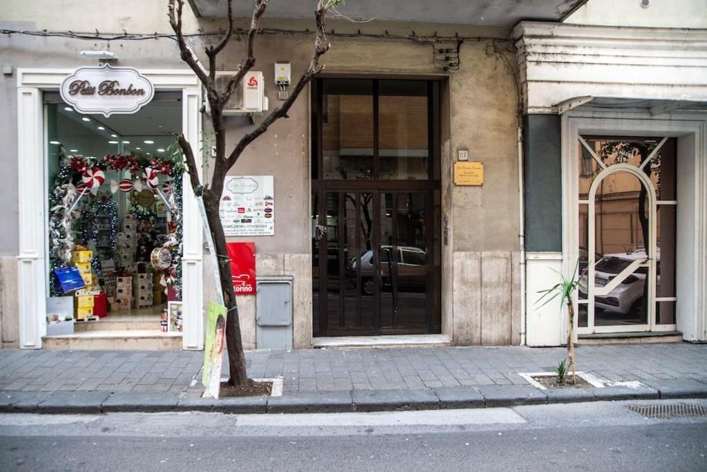 Nizza Apartment In Centro ซาแลร์โน ภายนอก รูปภาพ